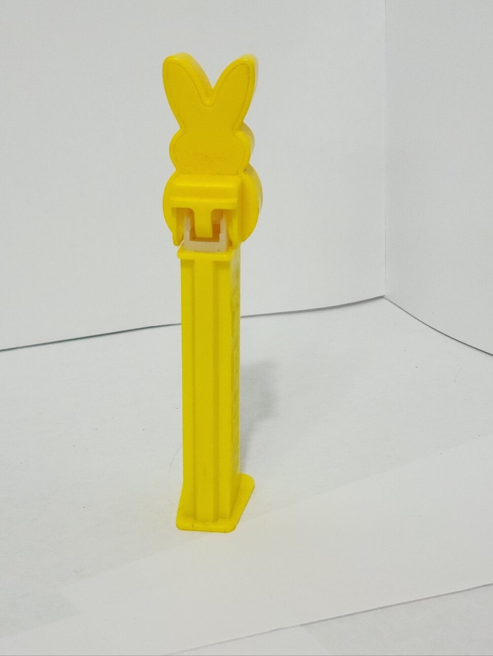 PEZ - Picture 2 of 2